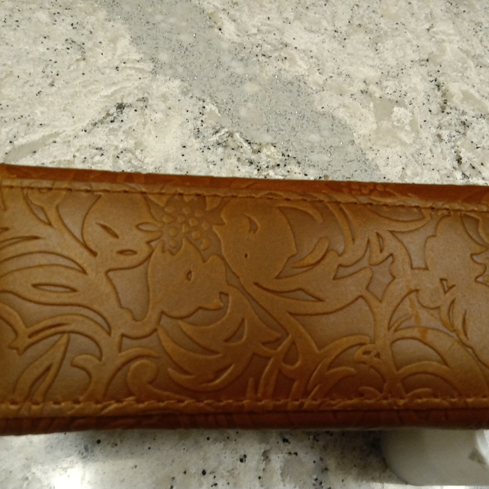 Portland Leather Floral Embossed Tan Cosmetic Case - Picture 5 of 7